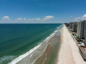 Beachfront 4 Bedroom 4 Bath with Huge Deck Wifi
